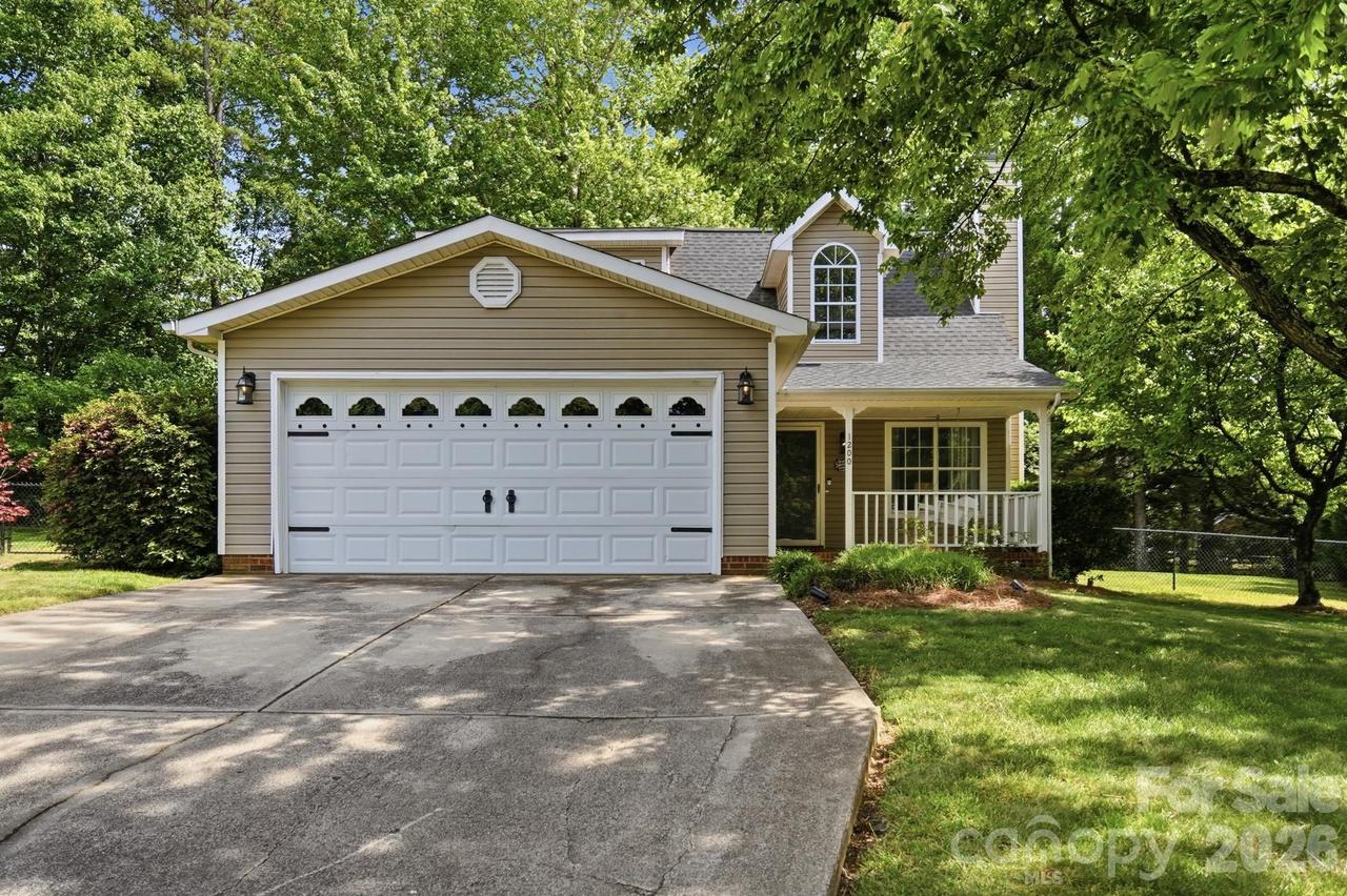 1200 Clear Springs Ct., Charlotte, NC 28214