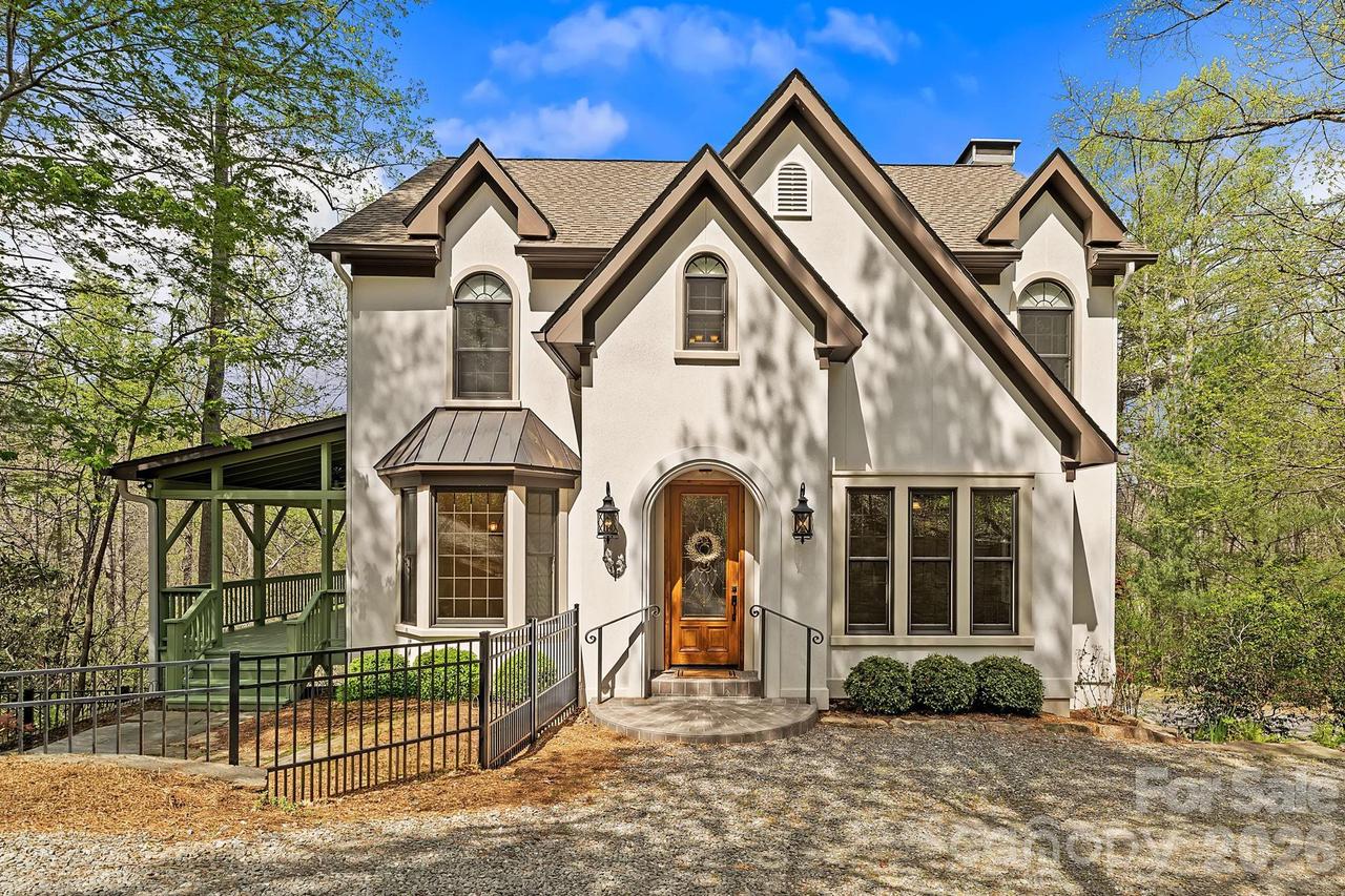 22 Lone Coyote Ridge, Fletcher, NC 28732