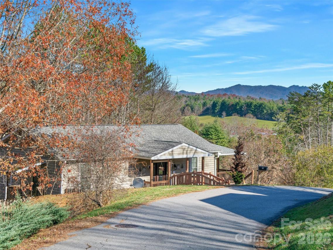 16 Sunny Ln., Mars Hill, NC 28754