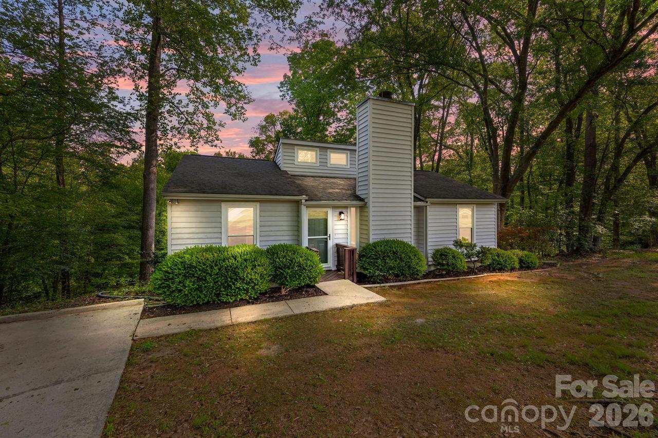 5979 Tall Tree Ln., Harrisburg, NC 28075