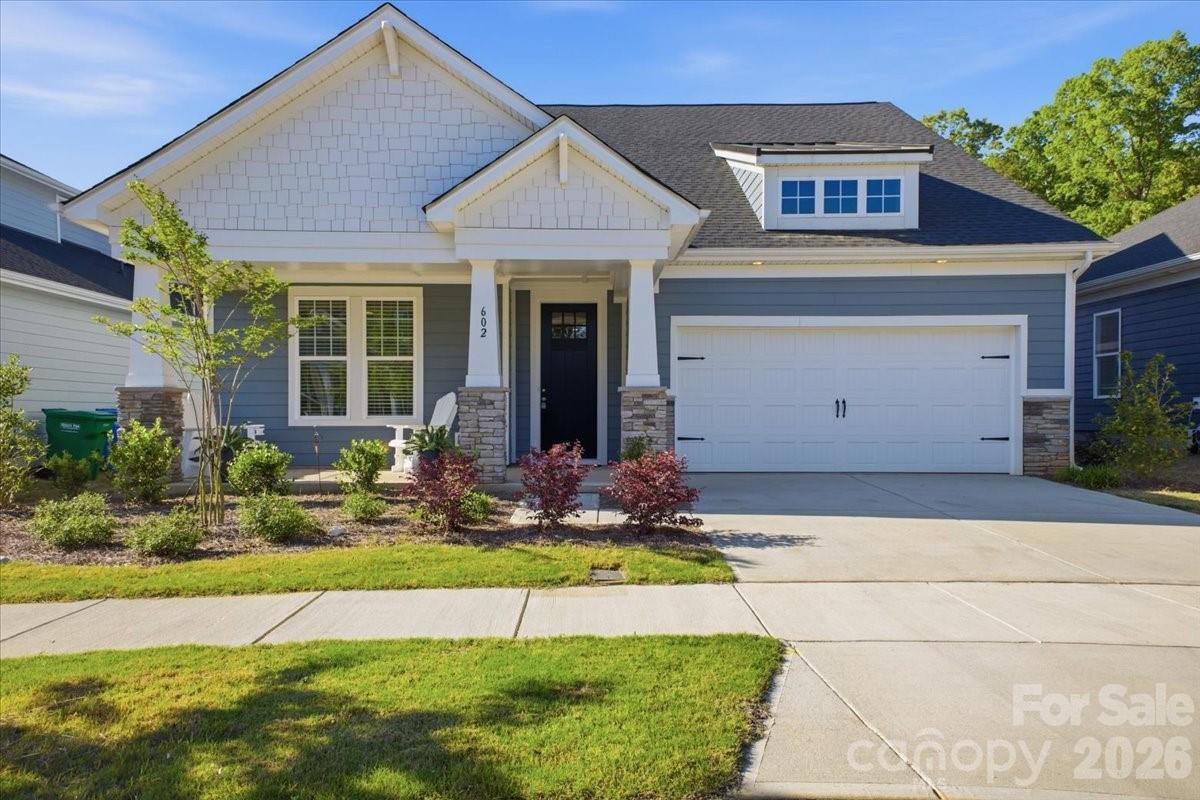 602 Banter Ln., Cramerton, NC 28032