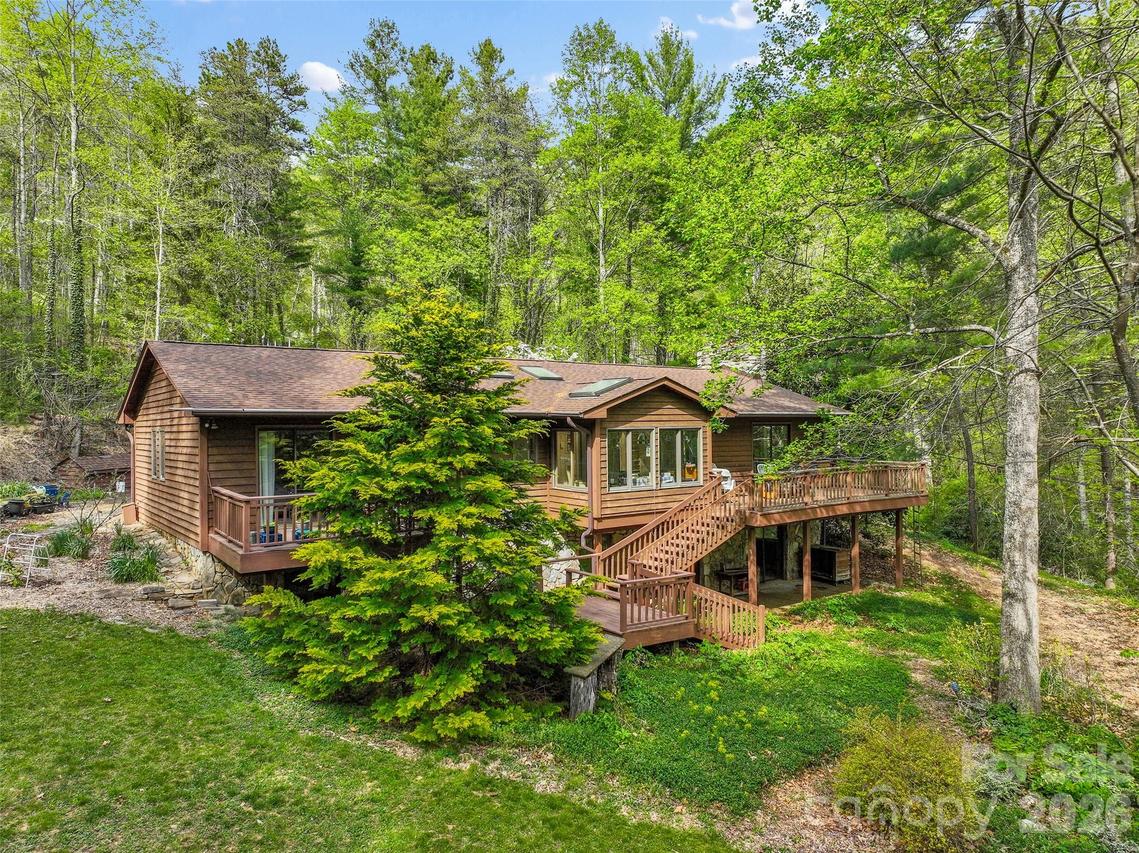 120 Carter Cove Rd., Asheville, NC 28804