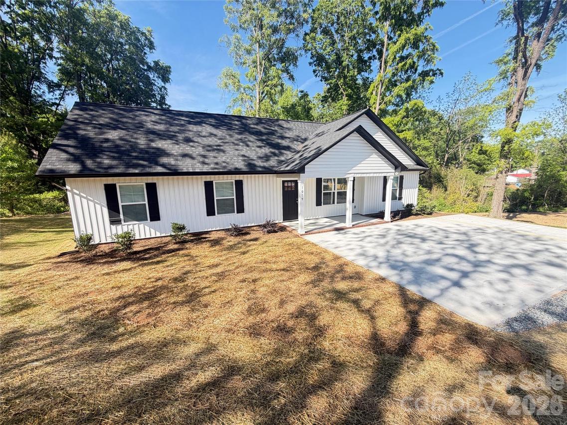 1019 E 10th St., Kannapolis, NC 28083
