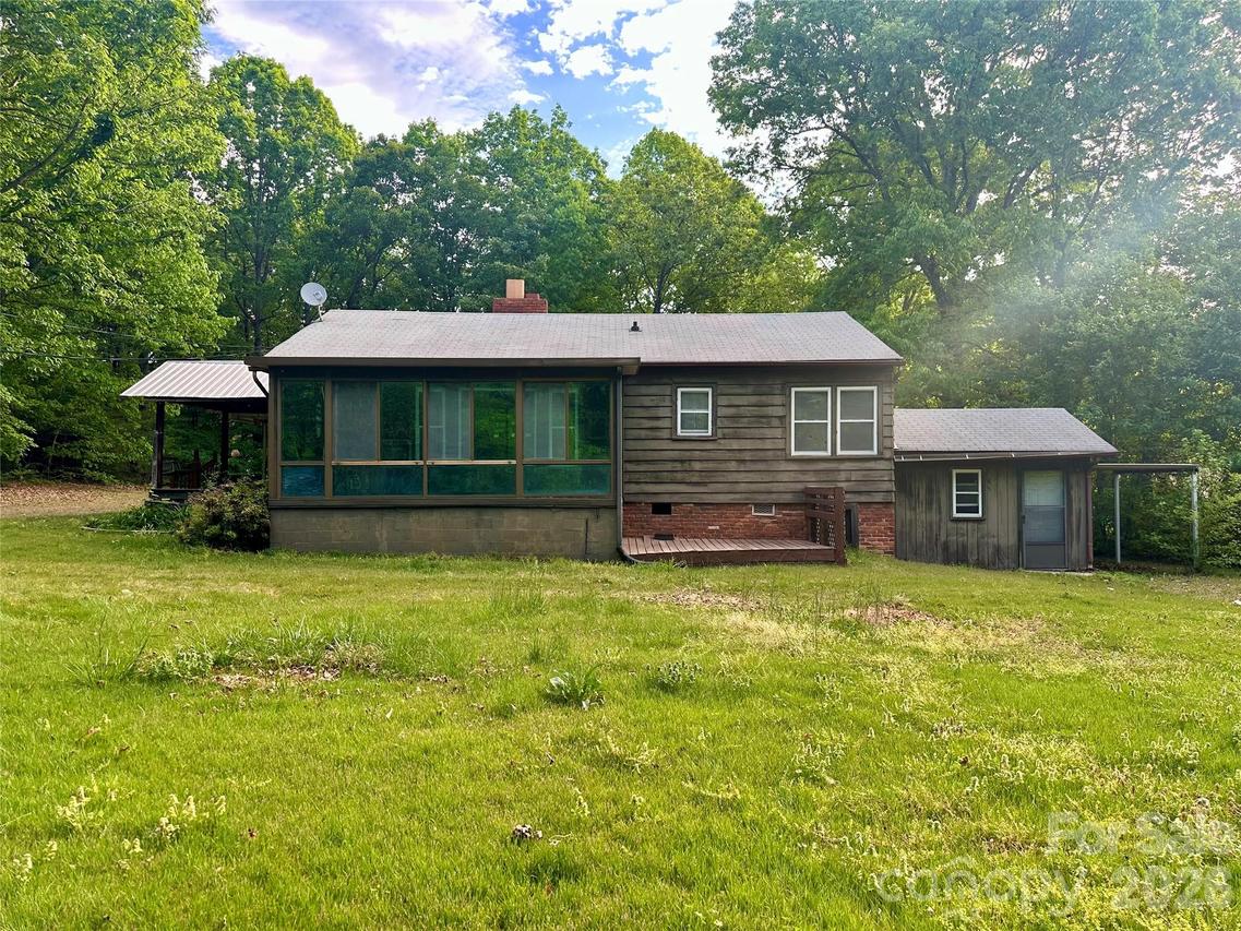 3202 Puetts Chapel Rd., Dallas, NC 28034