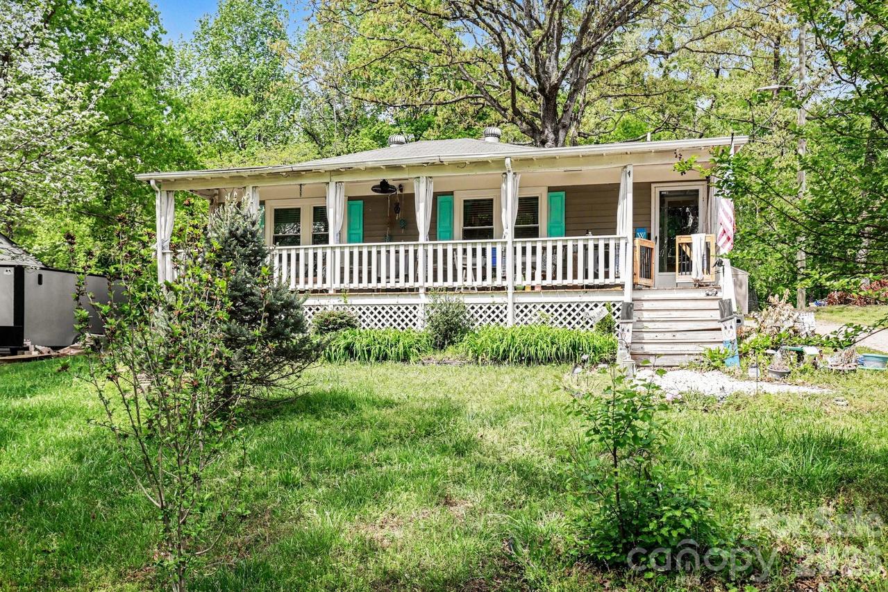 403 Oakdale Ave., Kannapolis, NC 28083