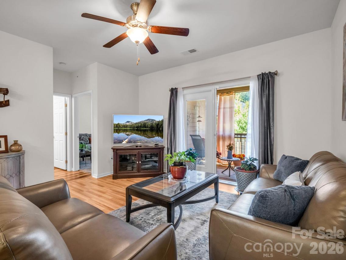 91 Brickton Village Cir. #301, Fletcher, NC 28732