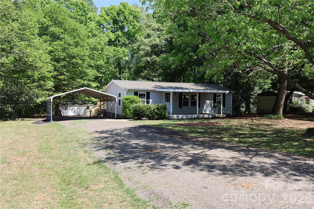 6443 Sherwood Ln., Denver, NC 28037