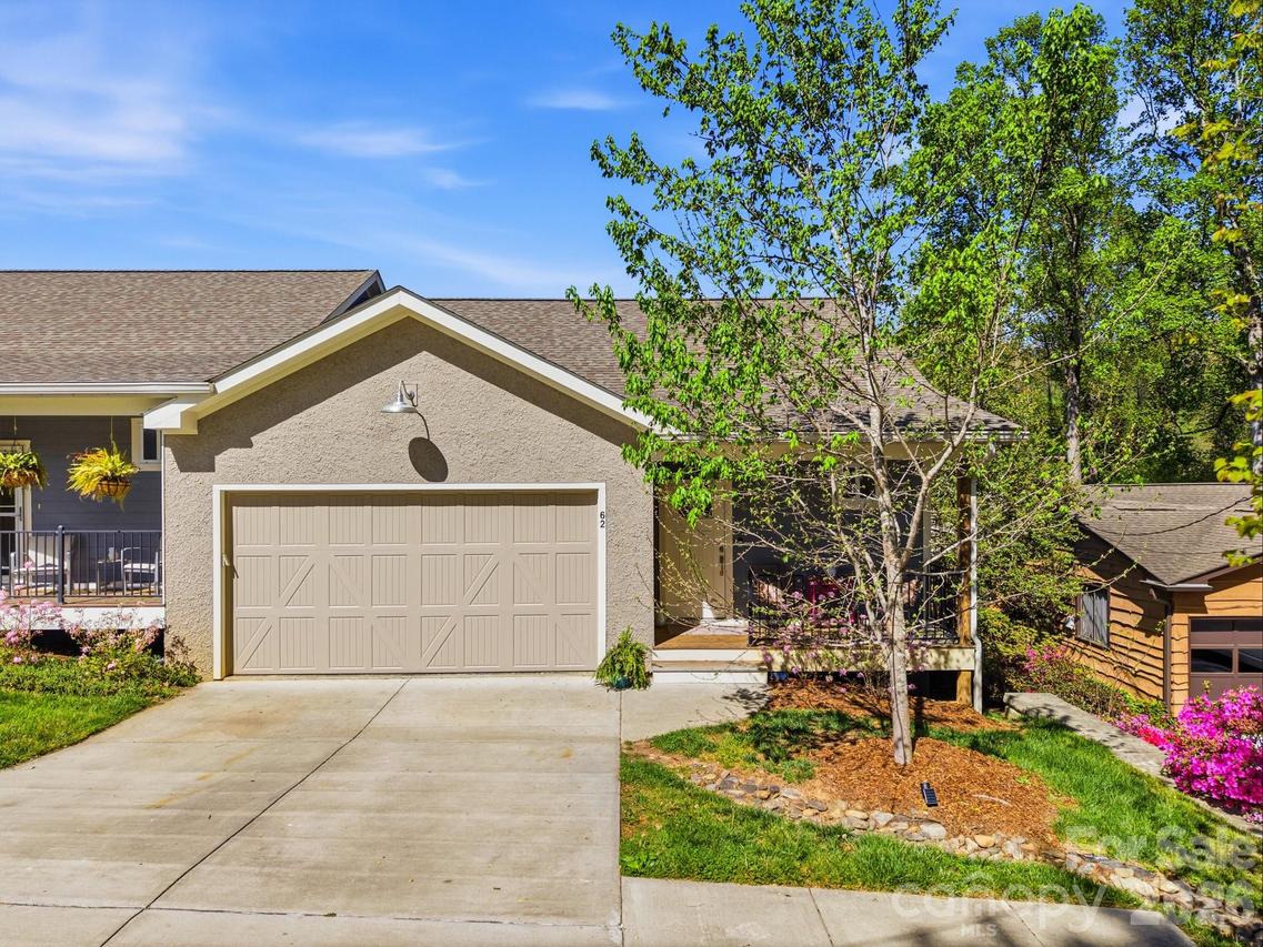 62 Dillingham Rd., Asheville, NC 28805