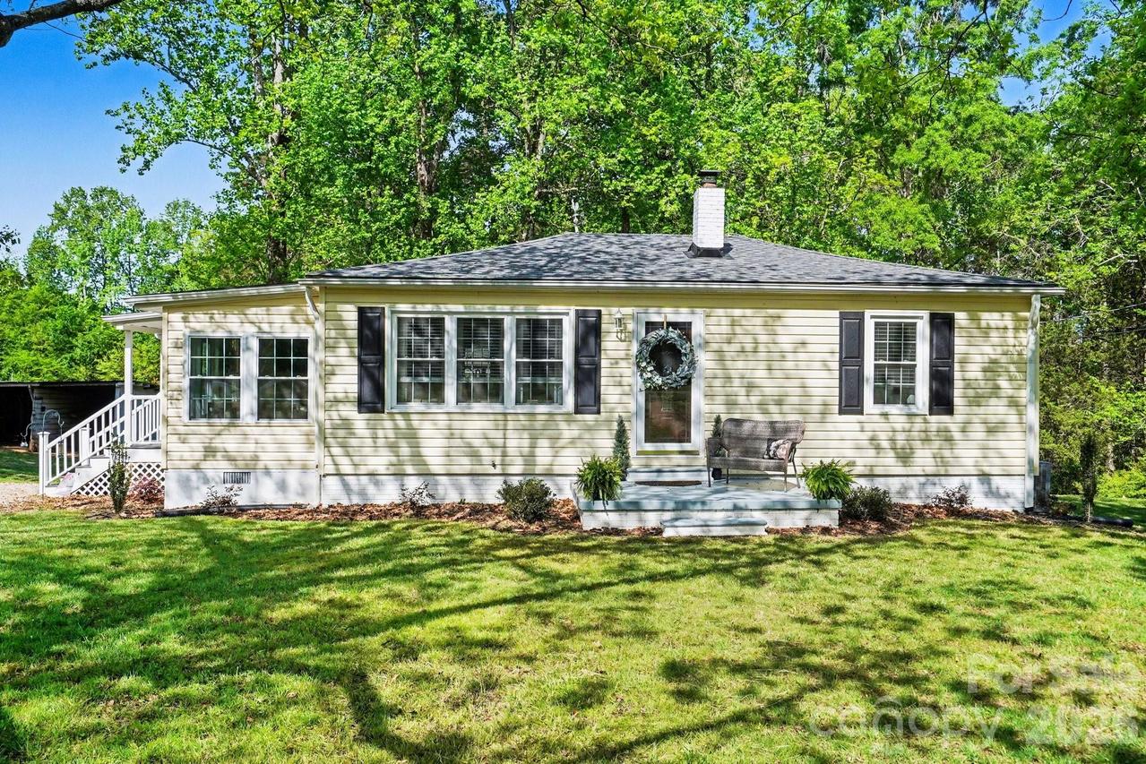 3120 Phaniel Church Rd., Rockwell, NC 28138