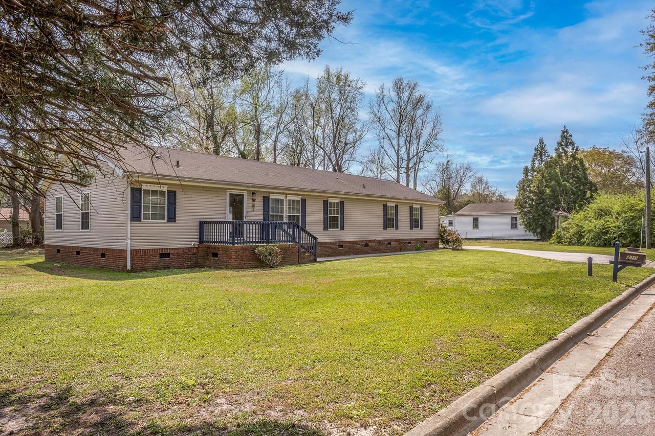 210 Pierce St. #4, Warsaw, NC 28398