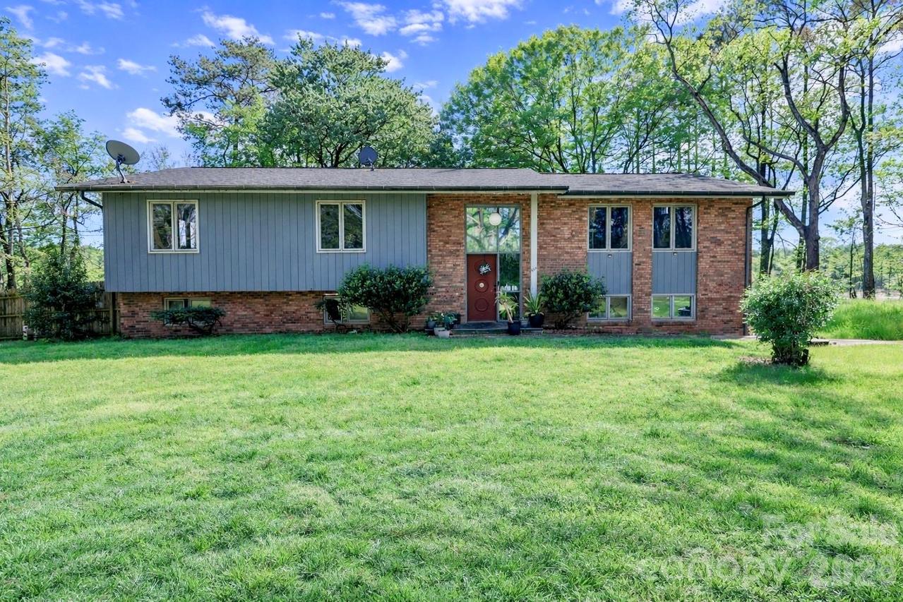 225 Midway Rd., Statesville, NC 28625