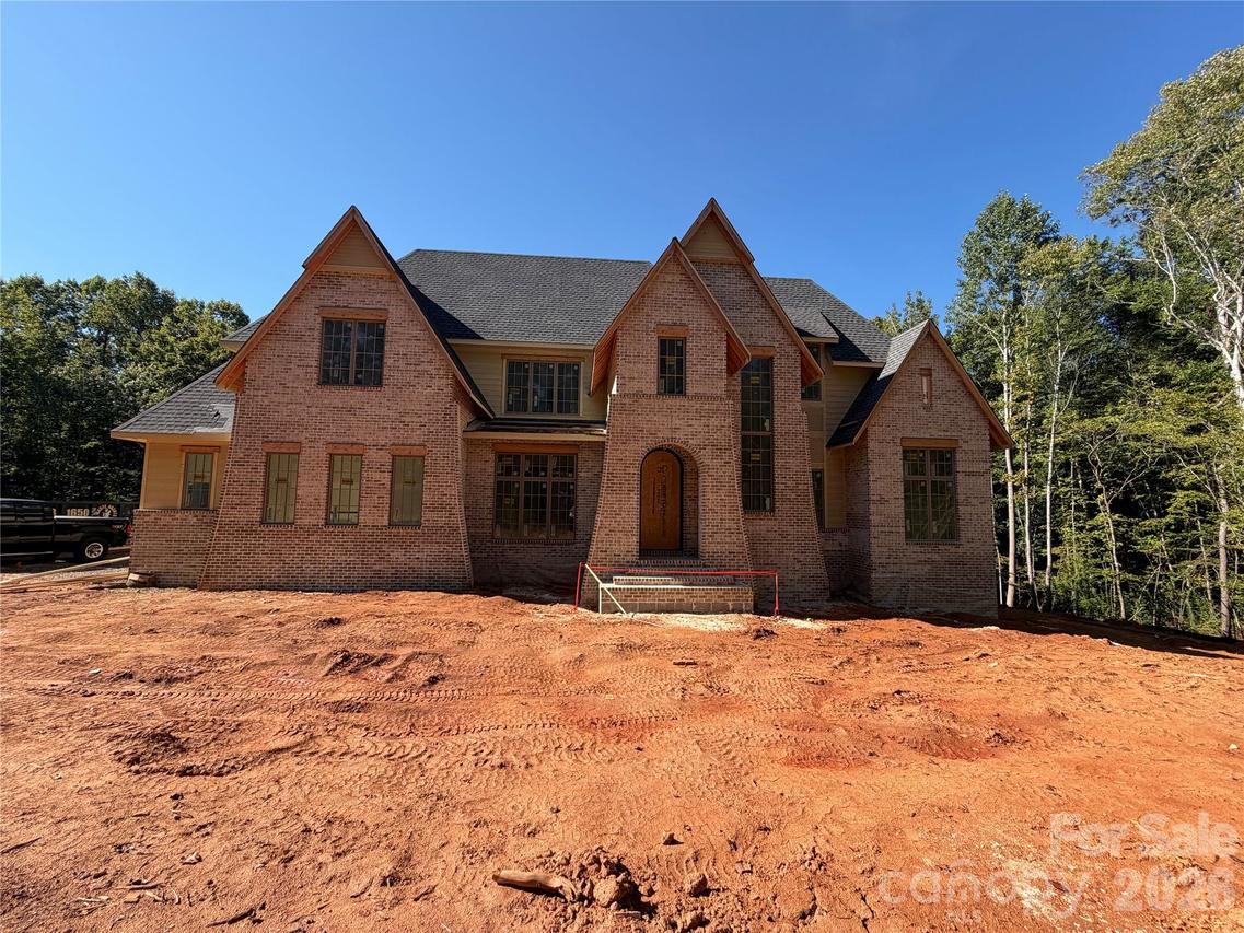 1051 Ventosa Dr., Denver, NC 28037