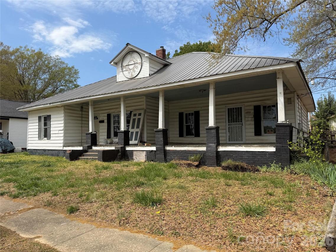 512 W 2nd St., Cherryville, NC 28021