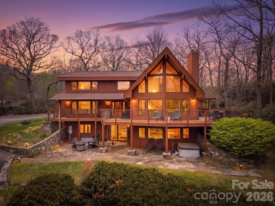 6 Orchard Knob Ln., Black Mountain, NC 28711
