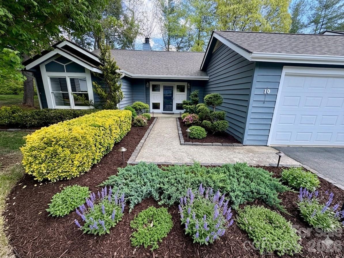 10 Laurel Place Dr., Asheville, NC 28803