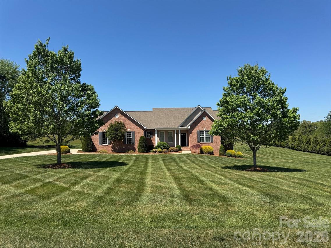 379 Horseshoe Bend Rd., Hudson, NC 28638
