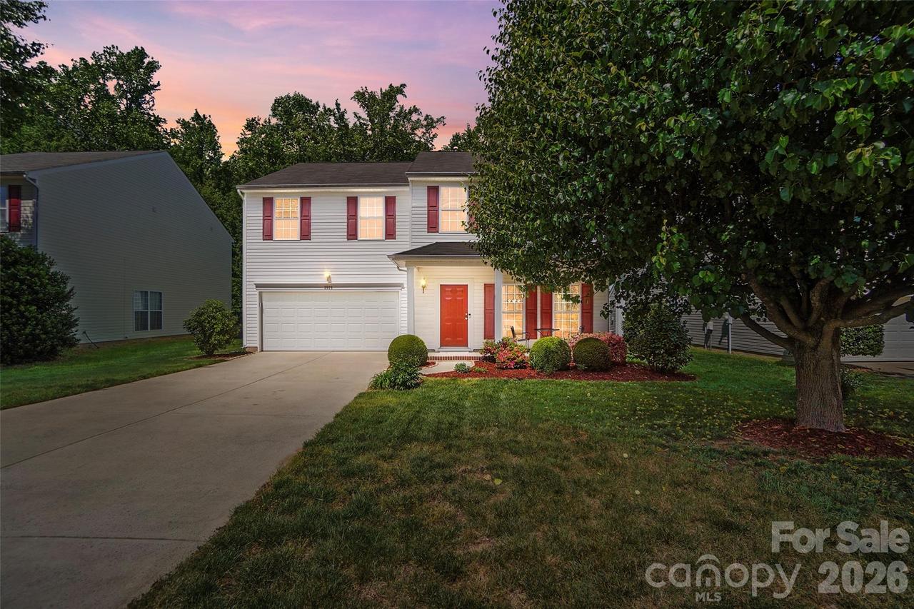 3926 Cameron Creek Dr., Matthews, NC 28105