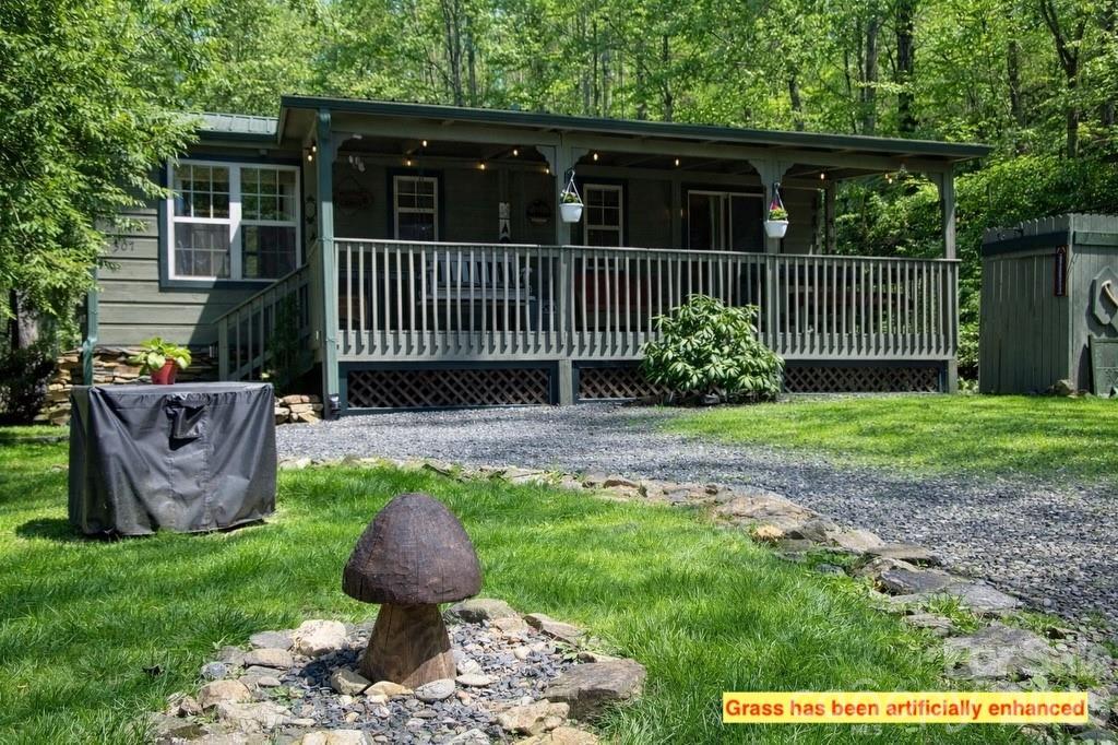 307 Dancing Leaf Ln., Bakersville, NC 28705