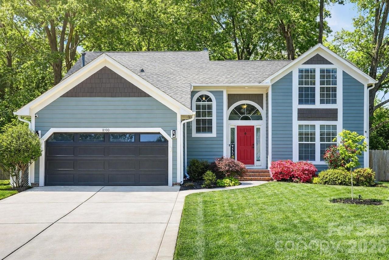 8700 Heather View Ct., Charlotte, NC 28216