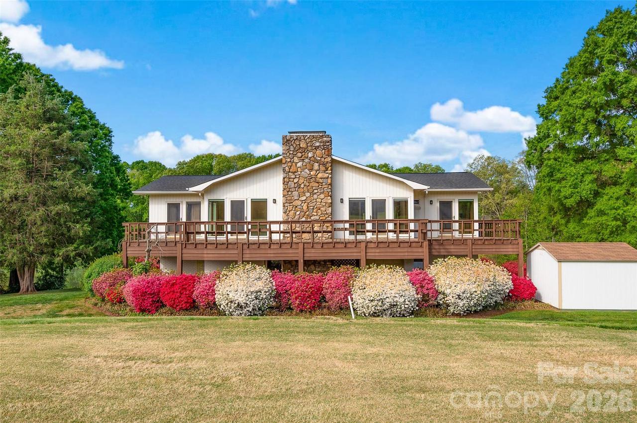 443 W Gleneagles Rd., Statesville, NC 28625