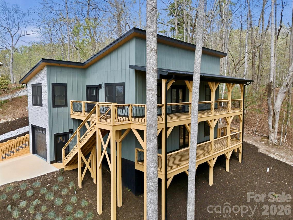 276 Coopers Dr., Hendersonville, NC 28739