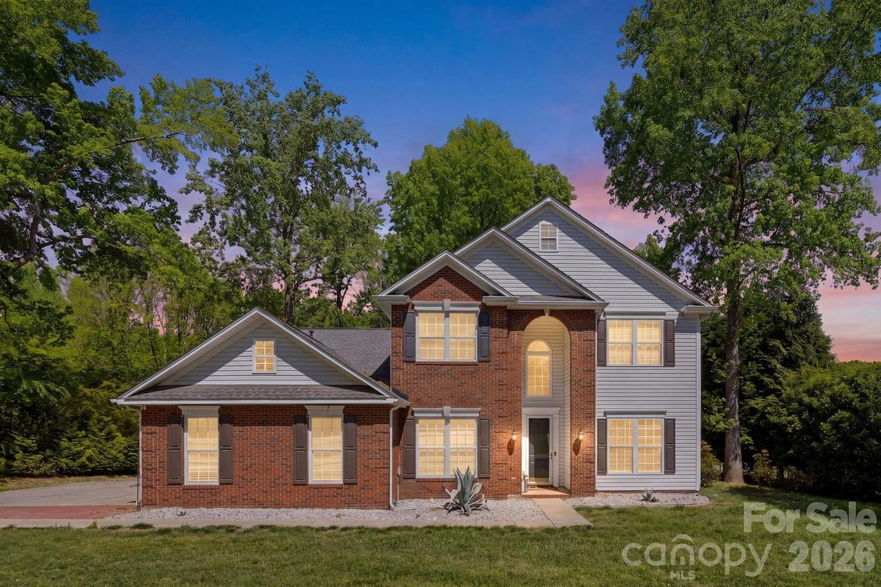 7536 Hannah Alexander Ln., Mint Hill, NC 28227