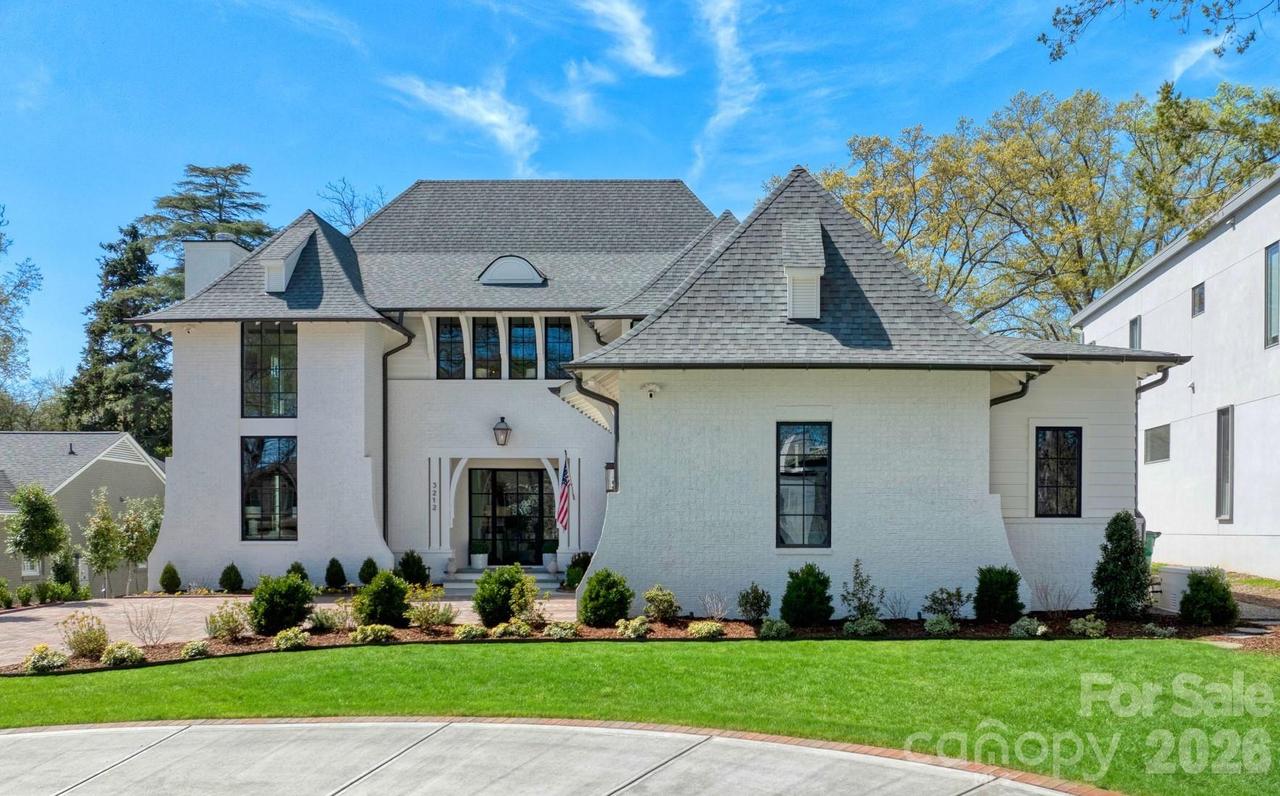 3212 Willow Oak Rd., Charlotte, NC 28209