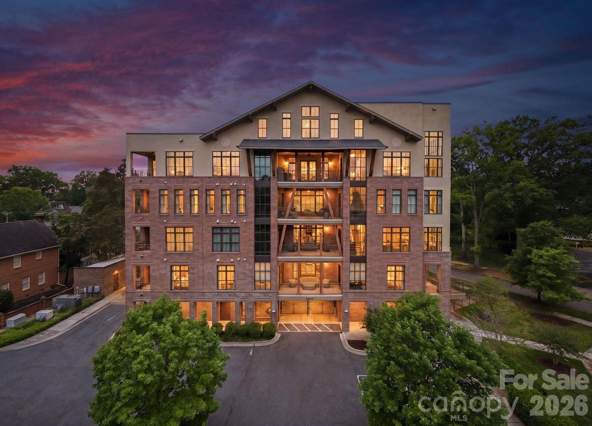 2312 Selwyn Ave. #202, Charlotte, NC 28207