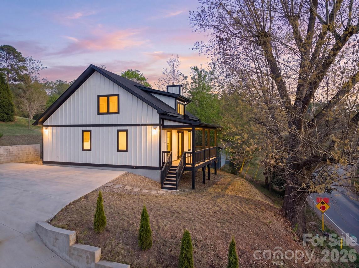 213 New Stock Rd., Asheville, NC 28804