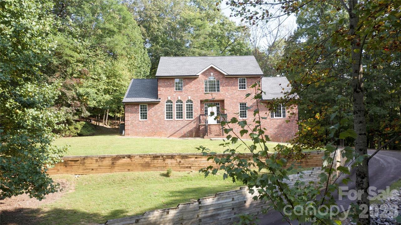 1064 Skye Dr., Pisgah Forest, NC 28768