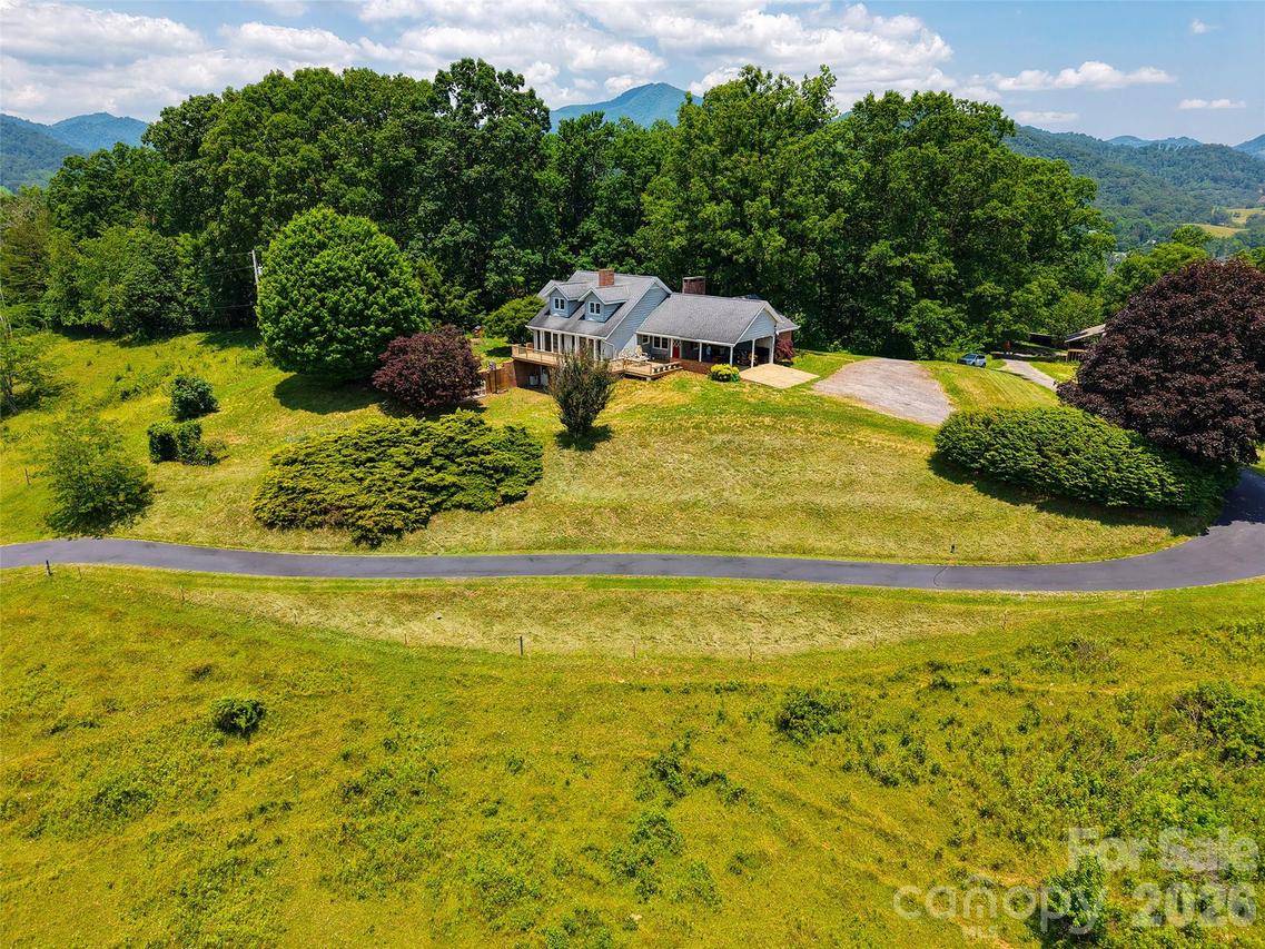 80 Gobblers Knob Dr., Clyde, NC 28721