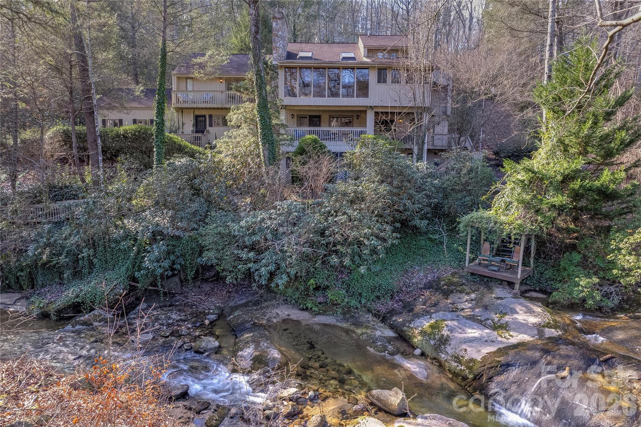 171 Fairway Dr., Lake Lure, NC 28746