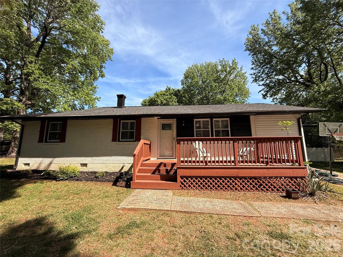 401 Rutland Dr., Charlotte, NC 28217