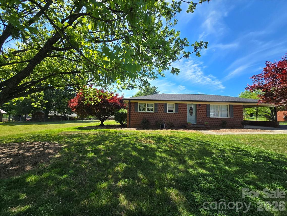 513 Sides St., Rockwell, NC 28138