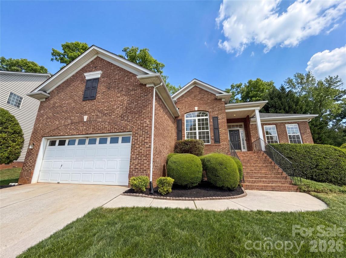 5439 Cambridge Bay Dr., Charlotte, NC 28269