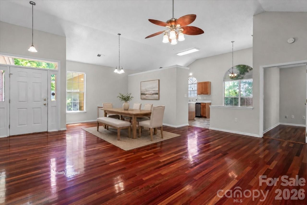 11823 Harris Ridge Dr., Charlotte, NC 28269