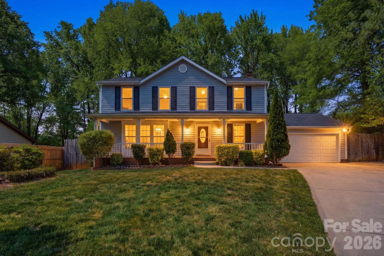 6839 Honey Hurst Ln., Charlotte, NC 28212