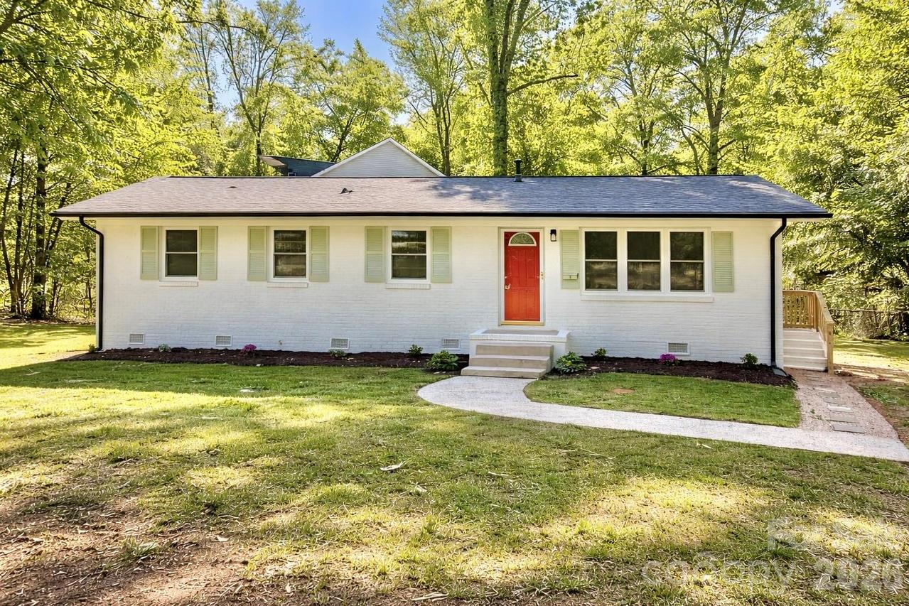 4844 Hidden Valley Rd., Charlotte, NC 28213