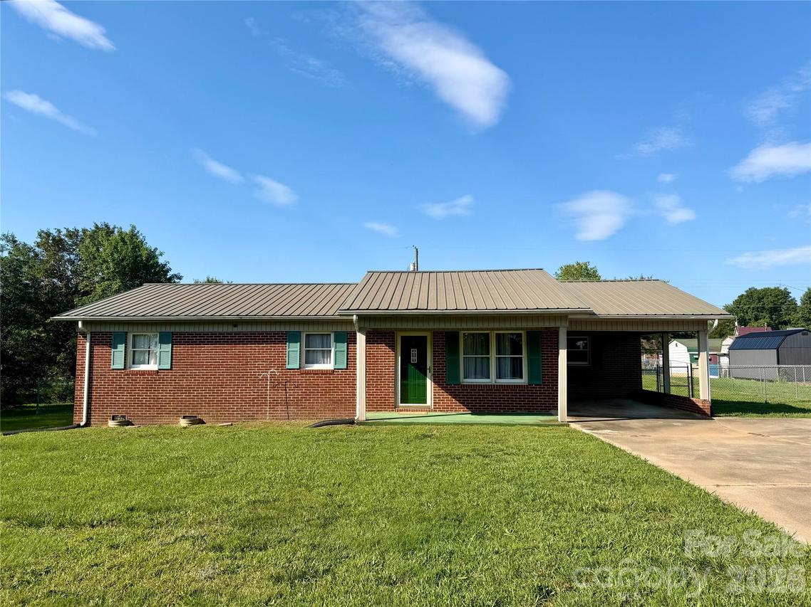 372 Ferry Rd., Forest City, NC 28043