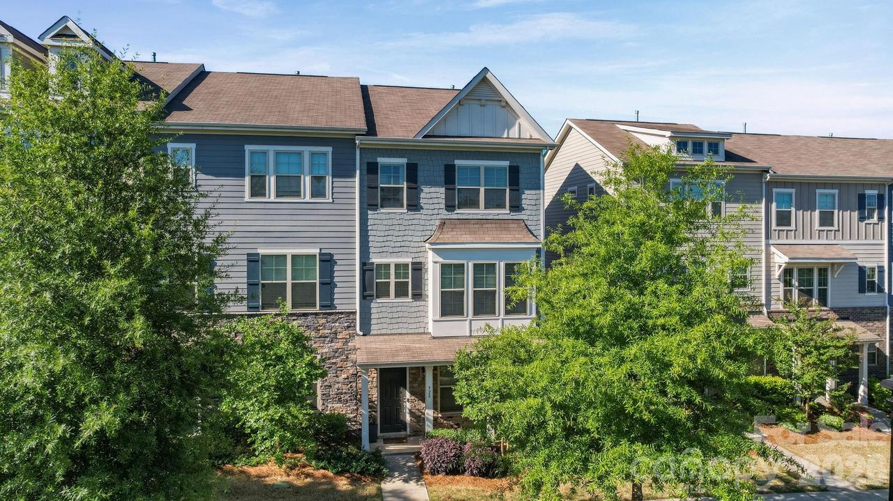 928 Bexton St., Charlotte, NC 28273