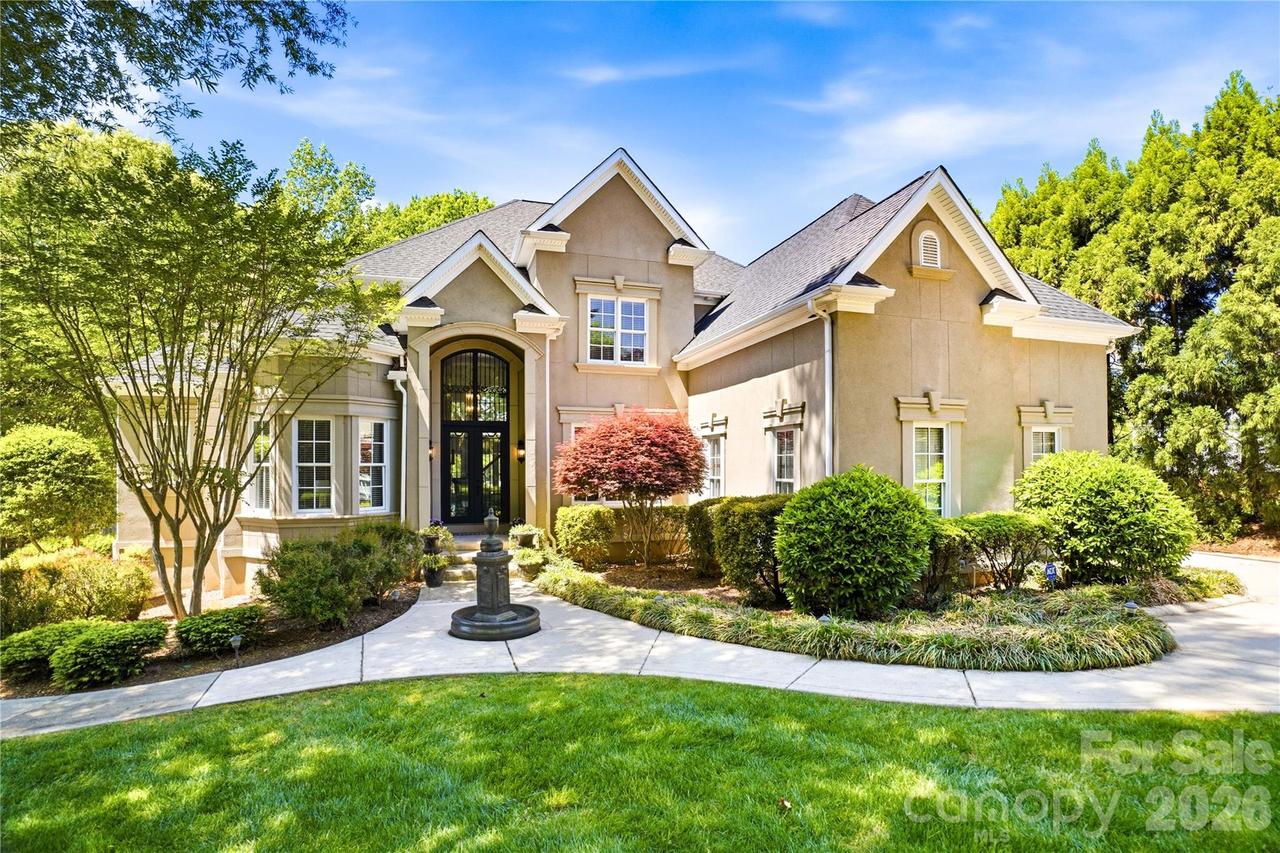 2219 Metcalf Dr., Sherrills Ford, NC 28673