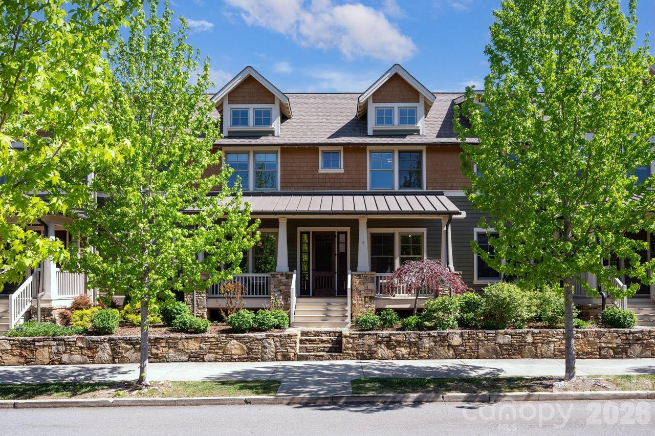 4 Fitzgerald Rd., Black Mountain, NC 28711