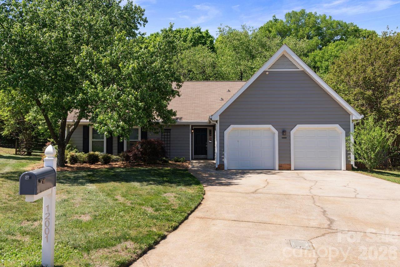 12001 Lazy Willow Ln., Charlotte, NC 28273