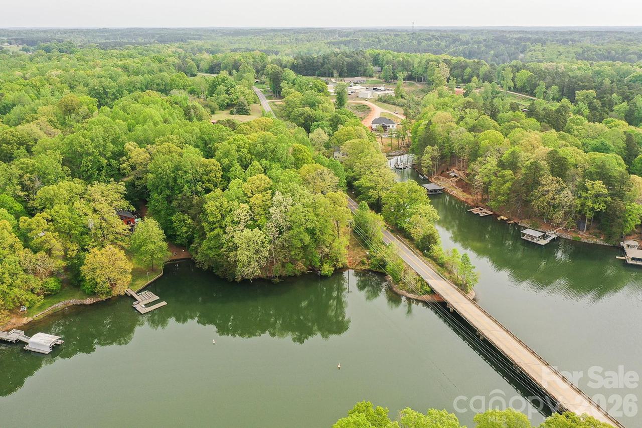 3618 Tee St., Sherrills Ford, NC 28673