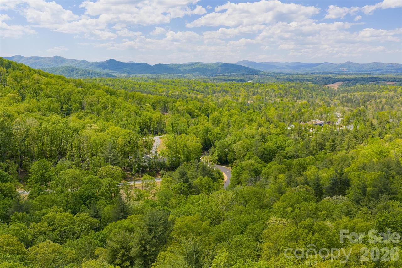 693 Tea House Dr. #905, Asheville, NC 28803