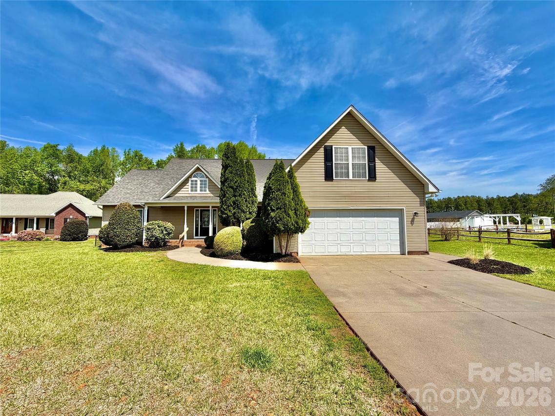 1070 Lucky Ln., Salisbury, NC 28146
