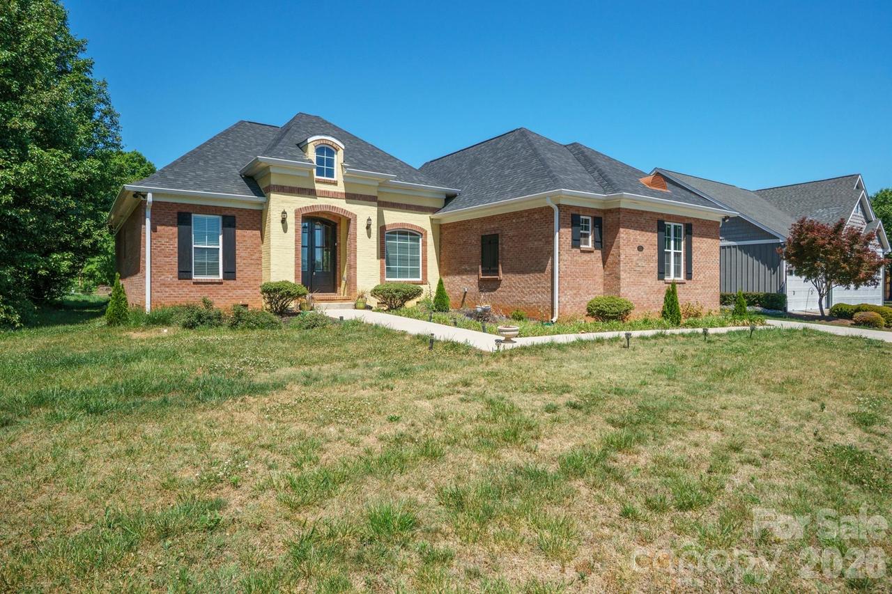 101 Long Meadows Dr., Kings Mountain, NC 28086