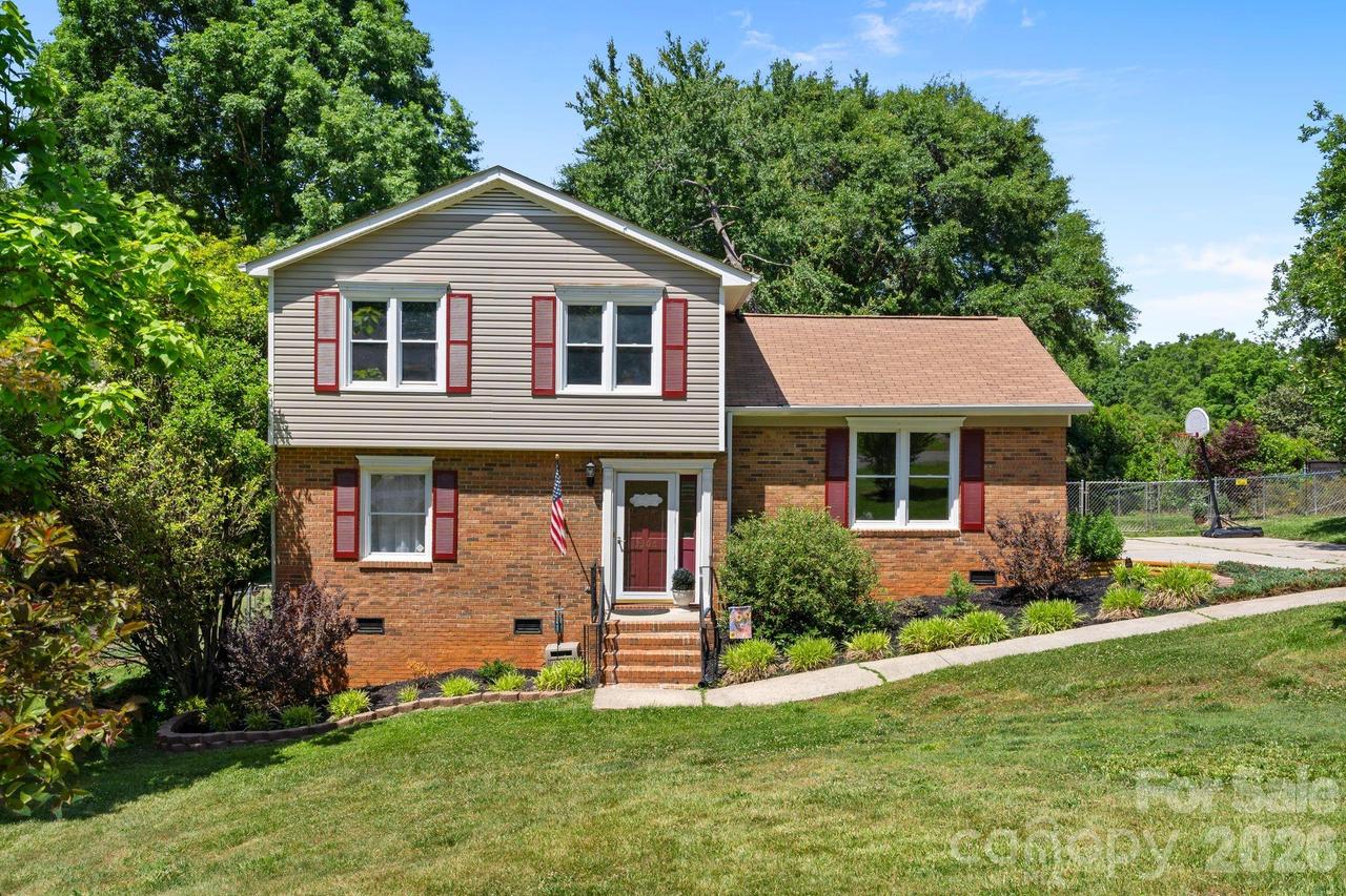 3306 Tamworth Ln., Gastonia, NC 28052