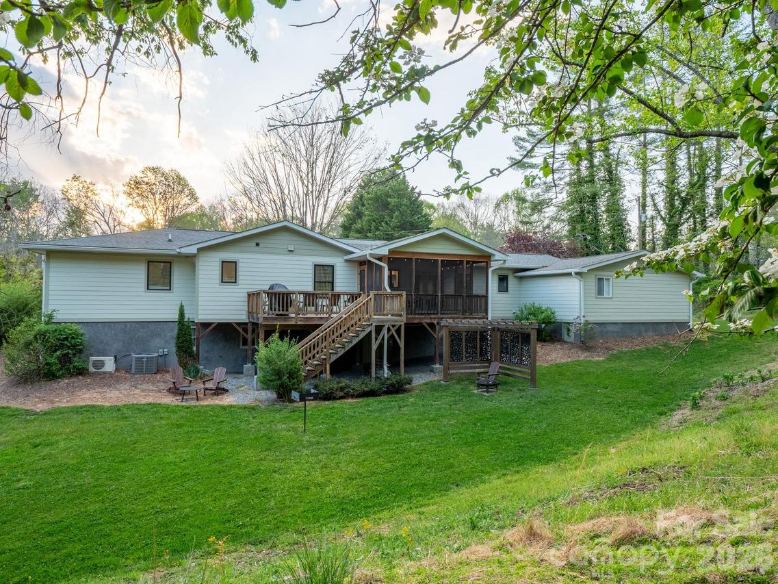 1048 Jenkins Valley Rd., Alexander, NC 28701