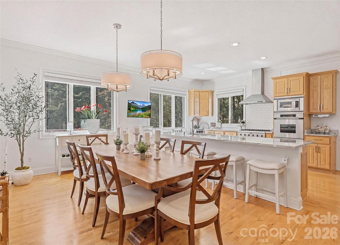 194 Catawba Ln., Waynesville, NC 28786